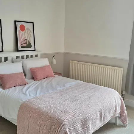 Brylie House, Large Family 스킵턴