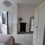 Brylie House, Large Family 度假居